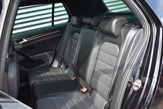 Volkswagen Golf 2.0 TSI 4MOTION R / 1e LAK VOL OPTIES / MAXTON / PANO / DYN / VIRTUAL COCKPIT / 19