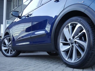Kia Niro 1.6 GDi Hybrid ExecutiveLine | Automaat | Dodehoek detectie | Adaptieve Cruise | Stoelverwarming | Lederenbekleding | Camera | Xenon verlichting | Parkeersensoren | Navigatie / 30