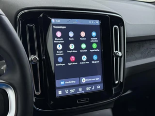 Volvo XC40 Recharge Plus SOH 92%| PILOT ASSIST ACC| ELEKTRISCHE ACHTERKLEP| DODE HOEK SENSOR |WARMTEPOMP| STOEL + STUURVERWARMING| ACHTERUITRIJCAMERA| RIJKLAAPRIJS INCL. 12 MND BOVAG GARANTIE| / 31