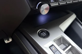 Peugeot 408 1.2 Hybrid 145 e-DCS6 GT | Automaat | Adaptieve cruise control | Stuurverwarming | Elektrisch bedienbare achterklep | Lichtmetalen velgen | Keyless entry en start | Full led / 26