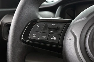 Jeep Avenger 1.2 e-Hybrid Longitude Apple CarPlay 16" LMW / 25