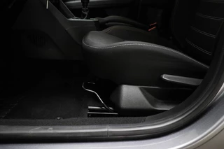 Dacia Sandero Stepway 1.0 TCe 90 Journey / 26