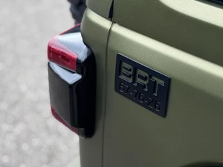 Jeep Wrangler Unlimited 4xe 380 Sahara | BRUTE | Lamborghini Verde Gea | BRASS | / 32