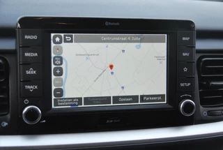 KIA Stonic 1.2 MPi  ComfortLine Navigator / 13