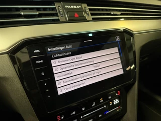 Volkswagen Passat 1.5 TSI R-Line Business + Pano Virtual H&K / 44