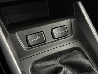 Suzuki Vitara 1.4 Style Smart Hybrid Automaat Panoramadak | €2.000,- + €750,- voorraadkorting! / 21