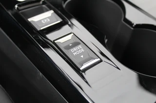 Peugeot 2008 1.2 PureTech 100PK Allure Pack  | Adaptieve Cruise | Origin NL | Dealer Onderhouden | Camera / 34