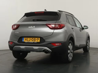 Kia Stonic 1.0 T-GDi MHEV DynamicPlusLine  - Camera - Cruise control - Stoel/stuurverwarming - AppleCarplay - Android Auto Fabrieksgarantie tot 04-2032 of 150.000km / 8