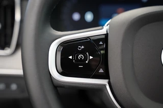 Volvo XC90 2.0 T8 Plug-in hybrid AWD Ultra Dark  Panoramadak Bowers & Wilkins Leder Memory 360 Camera 7 Persoons / 8