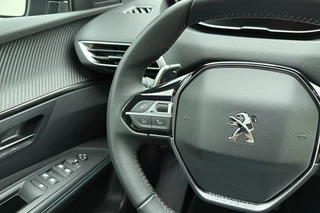 Peugeot 3008 1.6 HYbrid 180 Allure Pack Business | 19 inch | Automaat | Achteruitrijcamera | Navigatiesysteem | Apple carplay | Electronic climate control / 18