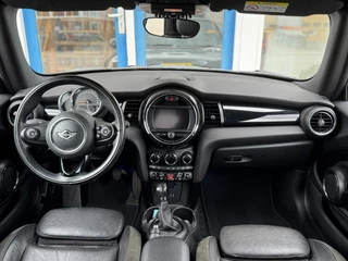 MINI Cooper Cabrio 1.5 Cooper Chili Serious Business I LED I Leer I Stoelverw. I Climate contr. / 2