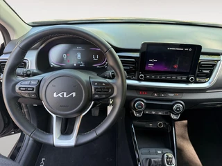 Kia Stonic 1.0 T-GDi MHEV DynamicLine Navigatie | Climate Control | Cruise Control | Apple CarPlay & Android Auto | Resterende fabrieksgarantie TM 150.000 KM | 2035 / 25