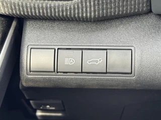 Toyota bZ4X DYNAMIC 71KWH BI-TONE PANO-DAK STOEL/STUURVERW BLIND-SPOT 360° CAMERA EL-ACHTERKLEP WARMTEPOMP / 20