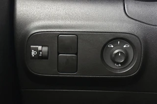 Citroen C3 1.2 PureTech C-Series Navigatie Clima / 22