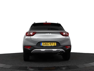 Kia Stonic 1.0 T-GDi MHEV DynamicPlusLine  Apple Carplay/Android Auto - Cruise Control - Climate Control - Navigatie - Stuur/Stoel Verwarming - Fabrieksgarantie tot 10-2031 / 7
