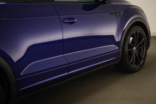 Volkswagen T-Roc 2.0 TSI 4Motion R | PANORAMADAK | BEATS | AKRAPOVIC UITLAAT | CAMERA | TREKHAAK / 29
