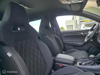 Skoda Karoq 1.5 TSI ACT Sportline / Trekh. / Carplay / Navi / 9