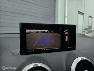 Audi Q2 35 TFSI S Edition / Pano / Navi / Camera / Virtual / 27