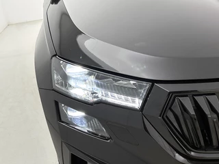 Škoda Karoq 1.5 TSI ACT Sportline Business  | PANORAMADAK | 360 CAMERA | WINTERPACK | KEYLESS | NAVI | ELEKTR. ACHTERKLEP / 35