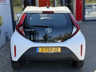 Toyota Aygo X PLAY APPLE/ANDROID LICHTMETALEN VELGEN AD-CRUISE CAMERA NL-AUTO DAB+ / 4
