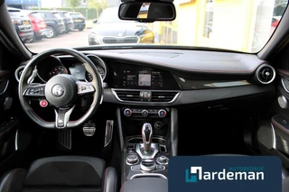 Alfa Romeo Giulia 2.9 V6 Quadrifoglio H/K Driver assist. / 2
