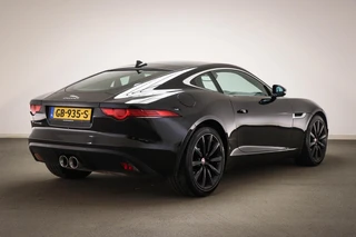 Jaguar F-TYPE 3.0 V6 Coupé | PANORAMADAK | CLIMA | STUURVERWARMING | CAMERA | 19" / 2