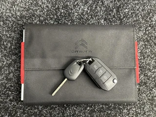Citroen C3 1.2 PureTech ELLE CARPLAY NAVI CRUISE 28000 KM. / 33