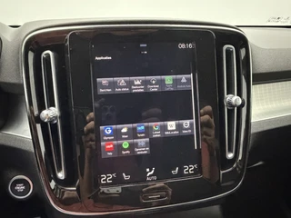 Volvo XC40 1.5 T4 Recharge R-Design Expression | Trekhaak | Leer | Stoel/Stuurverwarming | Camera / 18