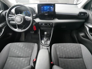 Toyota Yaris 1.5 Hybrid Dynamic Dealer onderhouden| ACC / 6