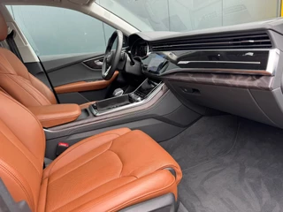 Audi Q8 55 TFSI QUATTRO * S-line * Panoramadak * Stoel koeling/verwarming * Stoel/spiegel memory * / 30
