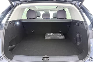 Leapmotor C10 Design REEV 28.4 kWh | Nieuwe auto | Gecombineerde actieradius WLTP 974km | 1500 kg Trekgewicht | Diverse kleuren leverbaar | Full options | Stuurverwarming | Stoelverwarming en koeling | Elektrisch verstelbare voorstoelen | Navigatie | Keyless entry & start | 20 inch lichtmetalen velgen | Led verlichting / 11
