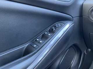 Opel Grandland X 1.2 Turbo Business Executive 130 pk  | 1e eigenaar | dealer onderh. | leder interieur | navigatie | camera | carplay / 32