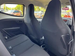 Toyota Aygo 1.0 VVT-i x / 10
