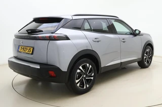 Peugeot e-2008 EV Allure 50 kWh | 100% SOH! l Apple Carplay/Android Auto l Bluetooth l DAB l Cruise Control l Climate Control l Navigatie l Lichtmetalen Velgen l PDC Achter / 2