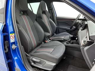 Skoda Kamiq 1.0 TSI Monte Carlo | Panodak | CarPlay | Stoelverwarming | Virtual Cockpit / 17