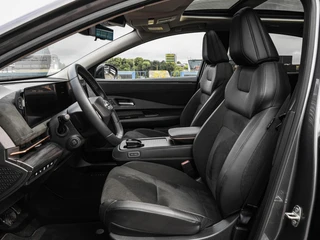 Nissan Ariya Evolve 91 kWh | SOH 99% | Panoramadak | Trekhaak | ACC | HUD | Voorstoelen verwarmd en geventileerd | Warmtepomp | 360 Camera | 19" / 13