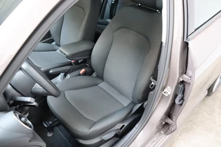 Audi A1 Sportback 1.0 TFSI 96pk Adrenalin 5 deurs  / Navigatie / Bluetooth / S Line Exterieur / Cruise Control / LED Achterlichten / Mistlampen / Lederen Sportstuur / Multifunctioneel Stuurwiel / 17 Inch / 13