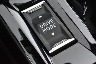 Peugeot 2008 PureTech 110 Allure  Carplay | Keyless | Trekhaak | Camera achter | / 15