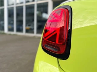 MINI Cooper Cabrio 1.5 Cooper Sidewalk Edition I Carplay I HUD I Stoelverw. / 25