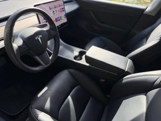 Tesla Model 3 Long Range RWD 75 kWh / 9