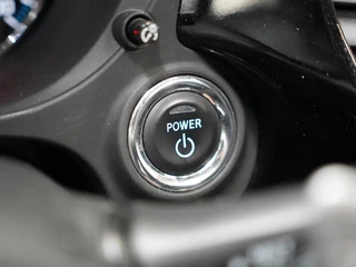 Mitsubishi Outlander 2.0 PHEV Pure / 9