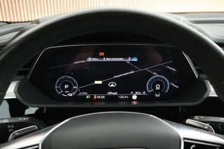 Audi Q8 e-tron 50 340pk quattro S Edition 95 kWh SOH 100% B&O HUD Keyless Stoelverwarming Camera Panoramadak Navigatie 2x S-Line / 46
