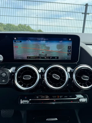 Mercedes-Benz B-klasse 180 Business Solution Plus CarPlay | Camera | groot NAVI / 18