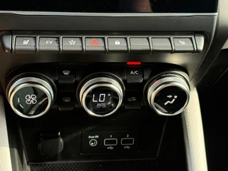 Renault Captur 1.6 E-Tech Plug-in Hybrid 160 Edition One / 22