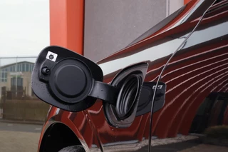 Volvo XC60 T6 Recharge AWD R-Design | Stoelverwarming | Parkeercamera | Panoramadak | Memorystoel | Keyless / 11