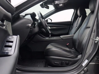 Mazda 3 2.0 SA-X Luxury Trekhaak | Leder | Head-up | All-seasonbanden / 15