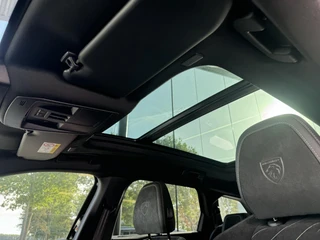 Peugeot 5008 1.6 Plug-in Hybrid 225 PK GT 7 Persoons | Apple Carplay/Android Auto | Climate Control | lichtmetalen velgen 20 Inch | Panorama Dak | Verwarmde Voorstoelen / 13
