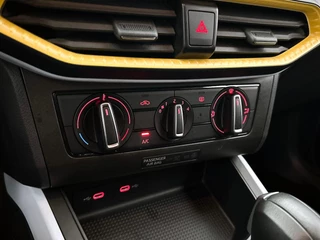 SEAT Arona 1.0 TSI AUTOM Style Connect / 21