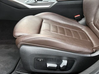 BMW 3-serie 330e xDrive | Dravit Grau | Camera | Stoelverwarming | Memory Stoelen | / 17