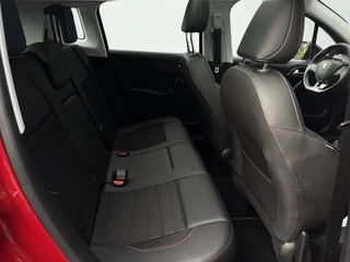 Peugeot 2008 1.2 PureTech GT-line / 7